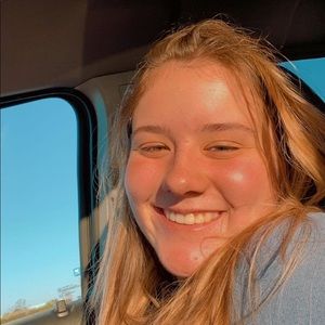 Meet your Posher, Hannah